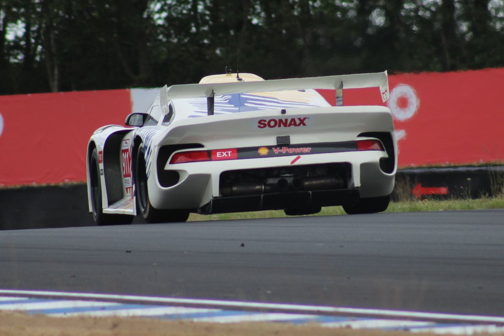 Andreas Kjærgaard var flyvende i heat 1. Billedet her er dog fra træningen, hvor den hjemmebyggede Porsche 911 GT1 letter ben.
(Foto: JJ Media)